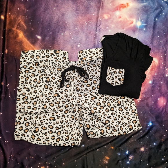 🐆 Liz Claiborne Cheetah Leopard Pajama Set Size Small - Picture 9 of 10
